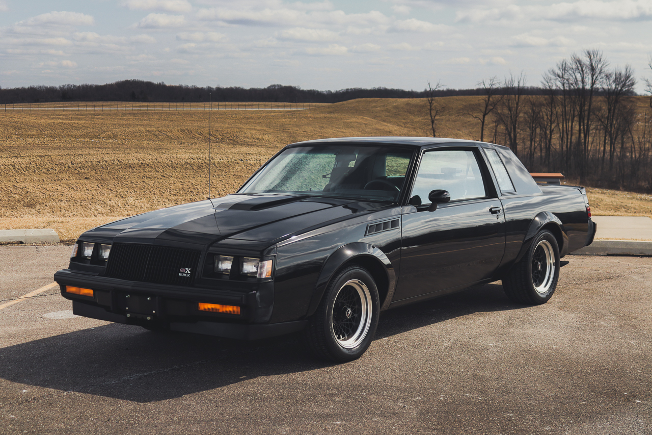 Top 15 Vintage Buick Classic Cars – Iconic American Muscle and Luxury