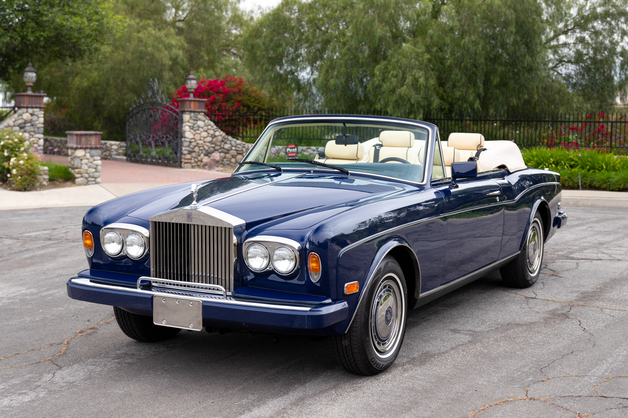 Top 10 des plus belles voitures Rolls-Royce à vendre – Luxe, élégance et héritage britannique